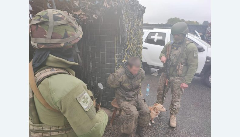 Прикордонники взяли в полон росіянина, який обстрілював Чугуївський район Харківщини