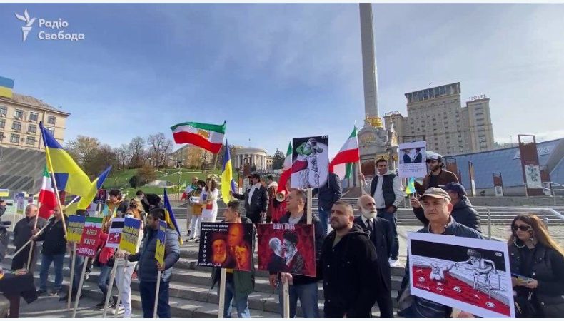 Акція протесту на Майдані Незалежності в Києві