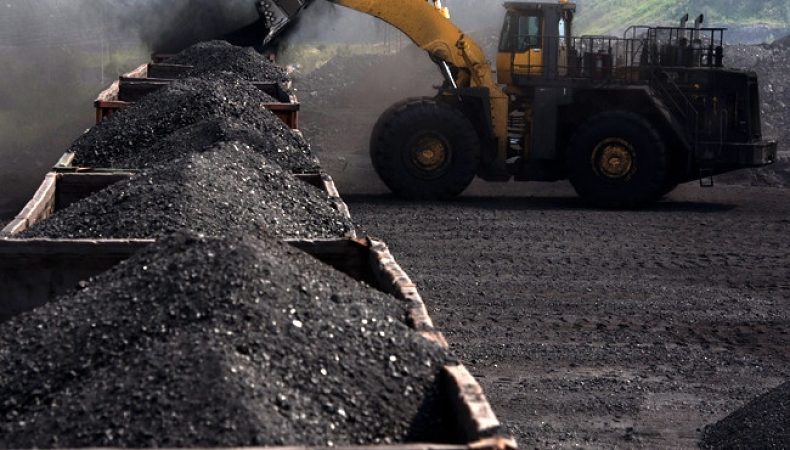 Китай закупив рекордний обсяг російського вугілля після ембарго ЄС