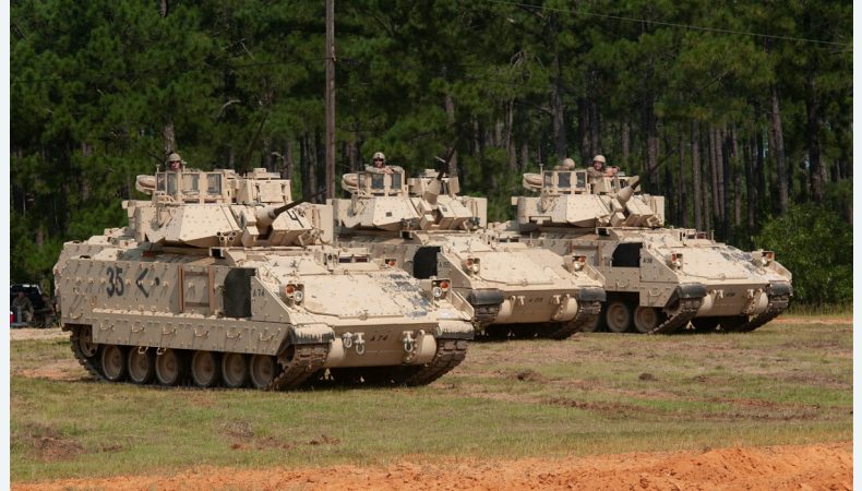 Бронемашини M2A2 ODS-SA Bradley нацгвардії США