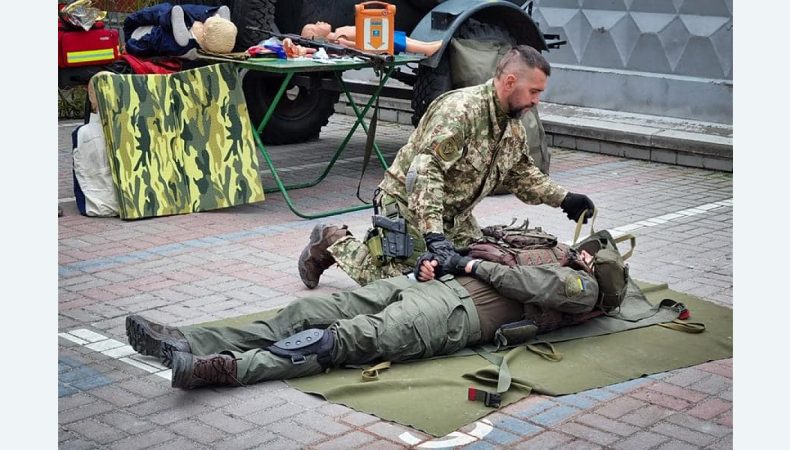 Гвардійські медики провели з військовослужбовцями триденний інтенсивний курс з домедичної підготовки