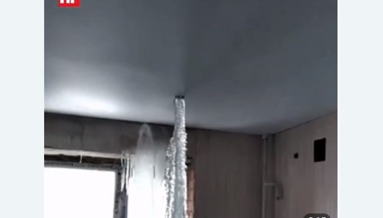У Казахстані через морози квартири вкрилися льодом