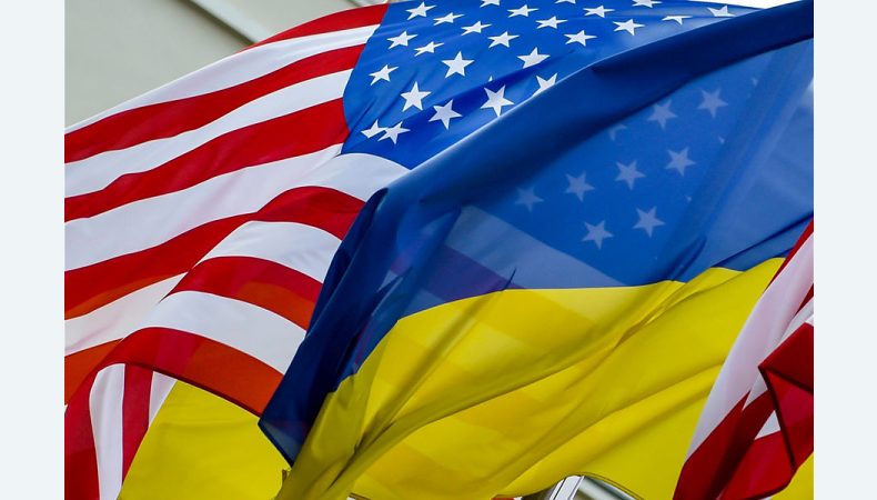 Повна довіра між США та Україною - експерт про $3 млрд військової допомоги Україні в День Незалежності