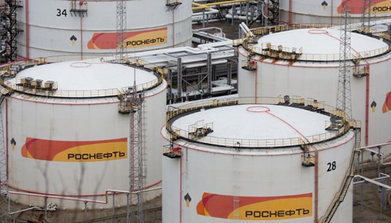 ЄС зняв обмеження на нафтові угоди Росії з третіми країнами