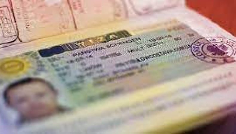 У Латвії обмежили в’їзд громадянам рф із шенгенськими візами