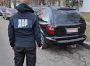 Військовослужбовець продавав авто передані ЗСУ благодійним фондом — ДБР