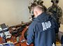 На Донеччині правоохоронець перепродавав трофейну зброю — ДБР