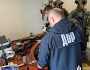 На Донеччині правоохоронець перепродавав трофейну зброю — ДБР