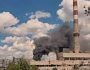Росіяни кілька тижнів не можуть загасити пожежу на маріупольському заводі «Сателіт»