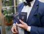 Експерт прокоментував відмову від старих паспортів з інформацією російською мовою